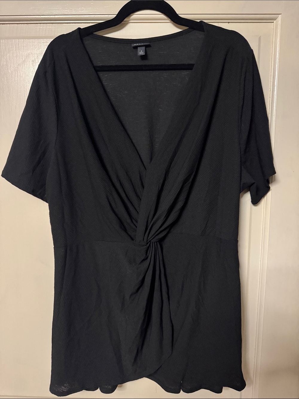 Torrid Black Twist-Front V-Neck Women's Top